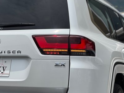 2024 Toyota LAND CRUISER 300 — миниатюра 45