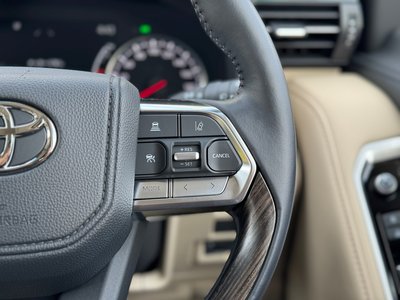 2024 Toyota LAND CRUISER 300 — миниатюра 70