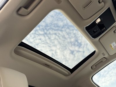 2024 Toyota LAND CRUISER 300 — миниатюра 12