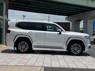 2024 Toyota LAND CRUISER 300 — фото 7
