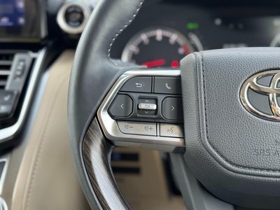 2024 Toyota LAND CRUISER 300 — миниатюра 69