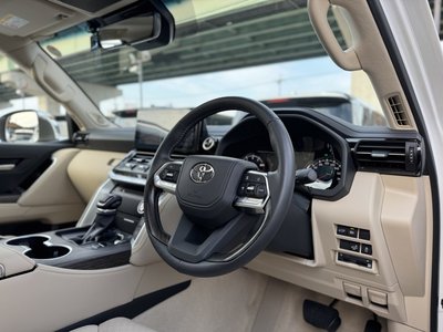 2024 Toyota LAND CRUISER 300 — миниатюра 48