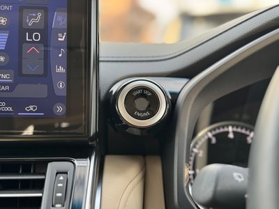 2024 Toyota LAND CRUISER 300 — миниатюра 60