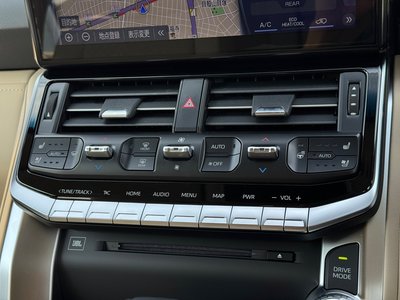 2024 Toyota LAND CRUISER 300 — миниатюра 61