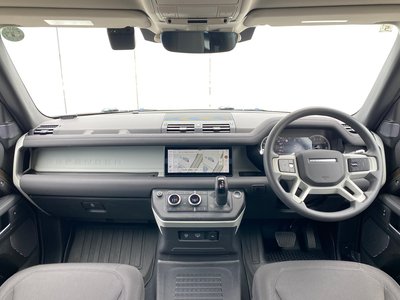 LAND ROVER DEFENDER - 2