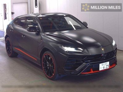 LAMBORGHINI URUS - 1