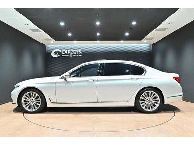BMW 7 SERIES - 9