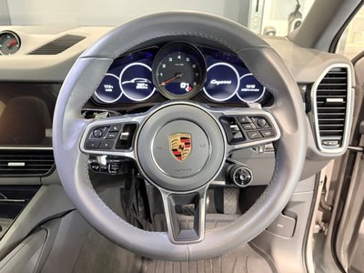 PORSCHE CAYENNE - 10
