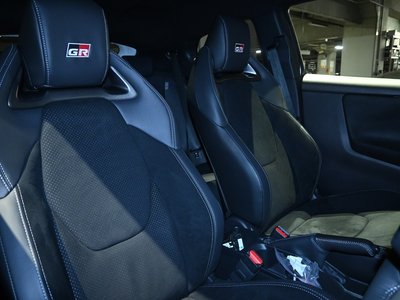 TOYOTA GR YARIS - 4