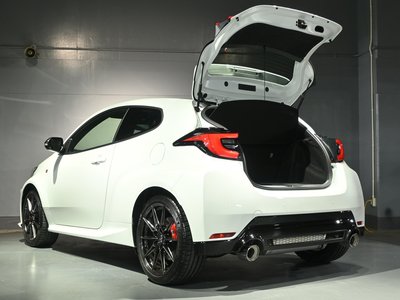 TOYOTA GR YARIS - 9