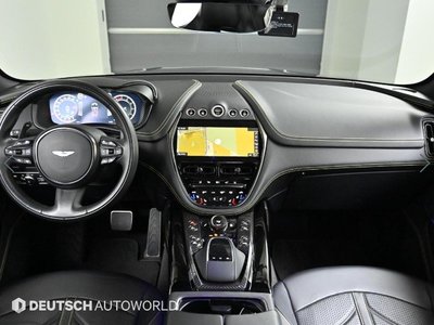 ASTON MARTIN DBX - 5