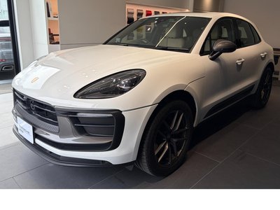 PORSCHE MACAN - 3