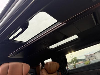 TOYOTA VELLFIRE - 2