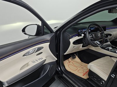 2024 Genesis GV70 photo 10