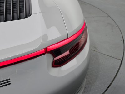 PORSCHE 911 - 10