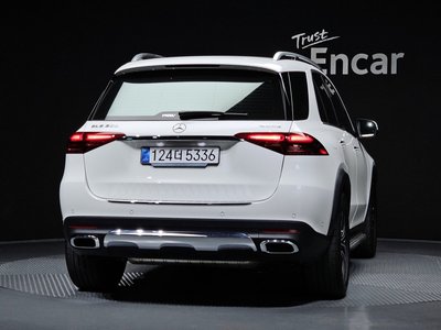 2025 Mercedes-BENZ GLE — фото 4