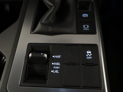 2024 Toyota LAND CRUISER 250 — миниатюра 17