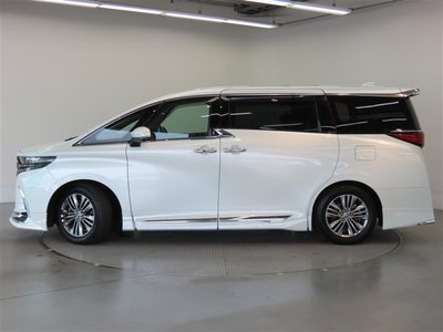 2023 Toyota ALPHARD — фото 6