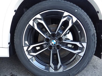 صورة مصغرة 32 لـ 2025 BMW X1