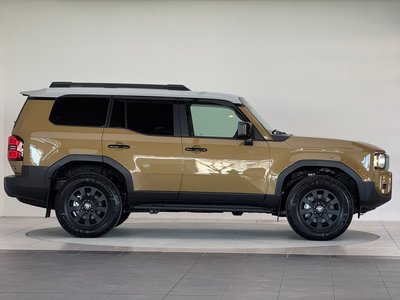 TOYOTA LAND CRUISER 250 - 7