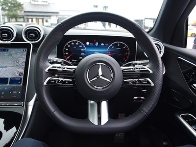 2025 Mercedes-BENZ GLC — миниатюра 19