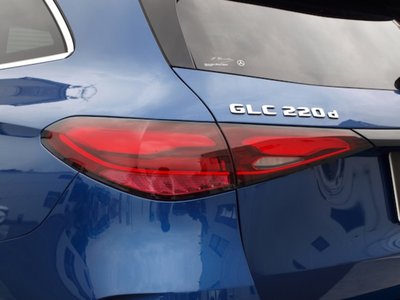 2025 Mercedes-BENZ GLC — миниатюра 35