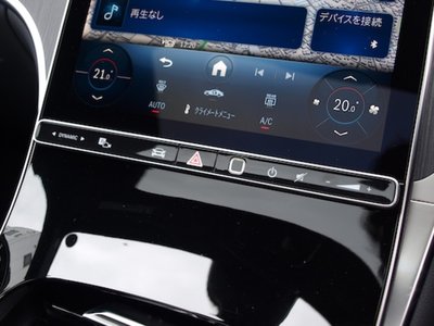 2025 Mercedes-BENZ GLC — миниатюра 24
