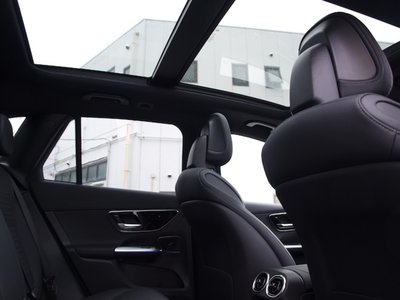 2025 Mercedes-BENZ GLC — миниатюра 30