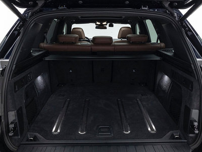 صورة 9 لـ 2025 BMW X5