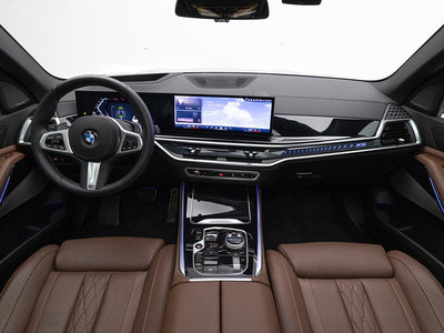 صورة 7 لـ 2025 BMW X5