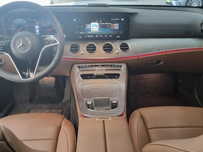 MERCEDES-BENZ E-CLASS - 4