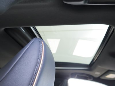 TOYOTA CROWN CROSSOVER - 3