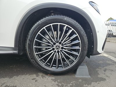 MERCEDES-BENZ GLC - 7