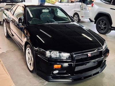 NISSAN SKYLINE GT-R