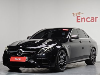 MERCEDES-BENZ E-CLASS - 2