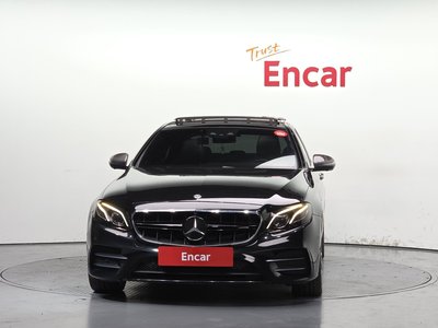 MERCEDES-BENZ E-CLASS - 2