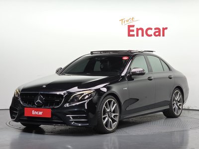 MERCEDES-BENZ E-CLASS - 1