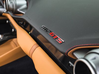 صورة مصغرة 21 لـ 2023 Ferrari 812 GTS