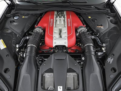 صورة 10 لـ 2023 Ferrari 812 GTS