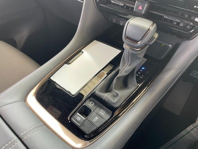 2023 Toyota ALPHARD — миниатюра 19