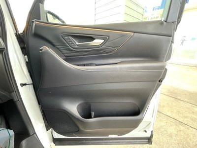 2023 Toyota ALPHARD — миниатюра 38