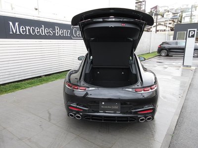 MERCEDES-BENZ GT AMG - 10