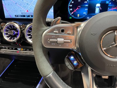 MERCEDES-BENZ GLA AMG - 9