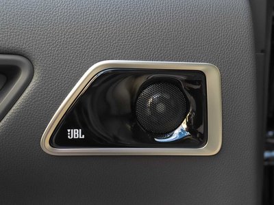2025 Toyota LAND CRUISER 300 — миниатюра 17