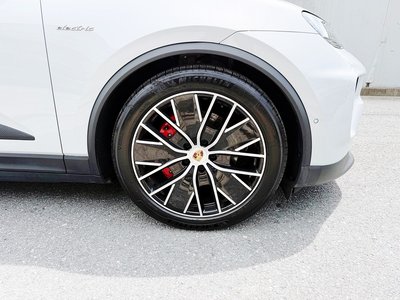 2025 Porsche MACAN 照片 6