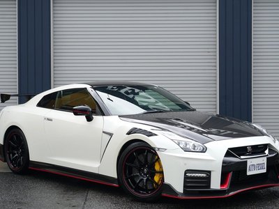 NISSAN GT-R
