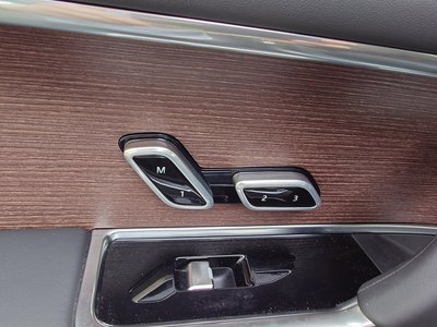 2025 LAND Rover RANGE ROVER thumbnail 31