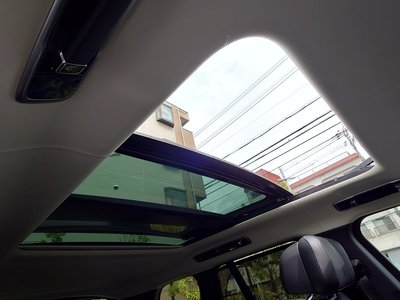 2025 LAND Rover RANGE ROVER thumbnail 22