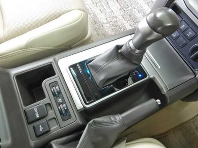 TOYOTA LAND CRUISER PRADO - 9