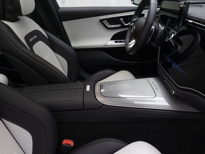 MERCEDES-BENZ E-CLASS - 9